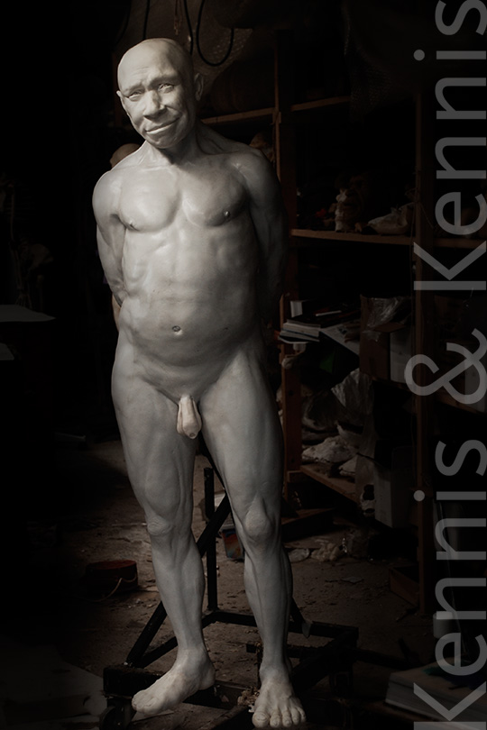 Neanderthal Spyrou with skin applied